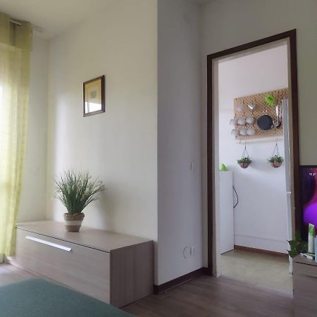 Mini Apartment Close To Everything You Will Need Pasian di Prato Esterno foto